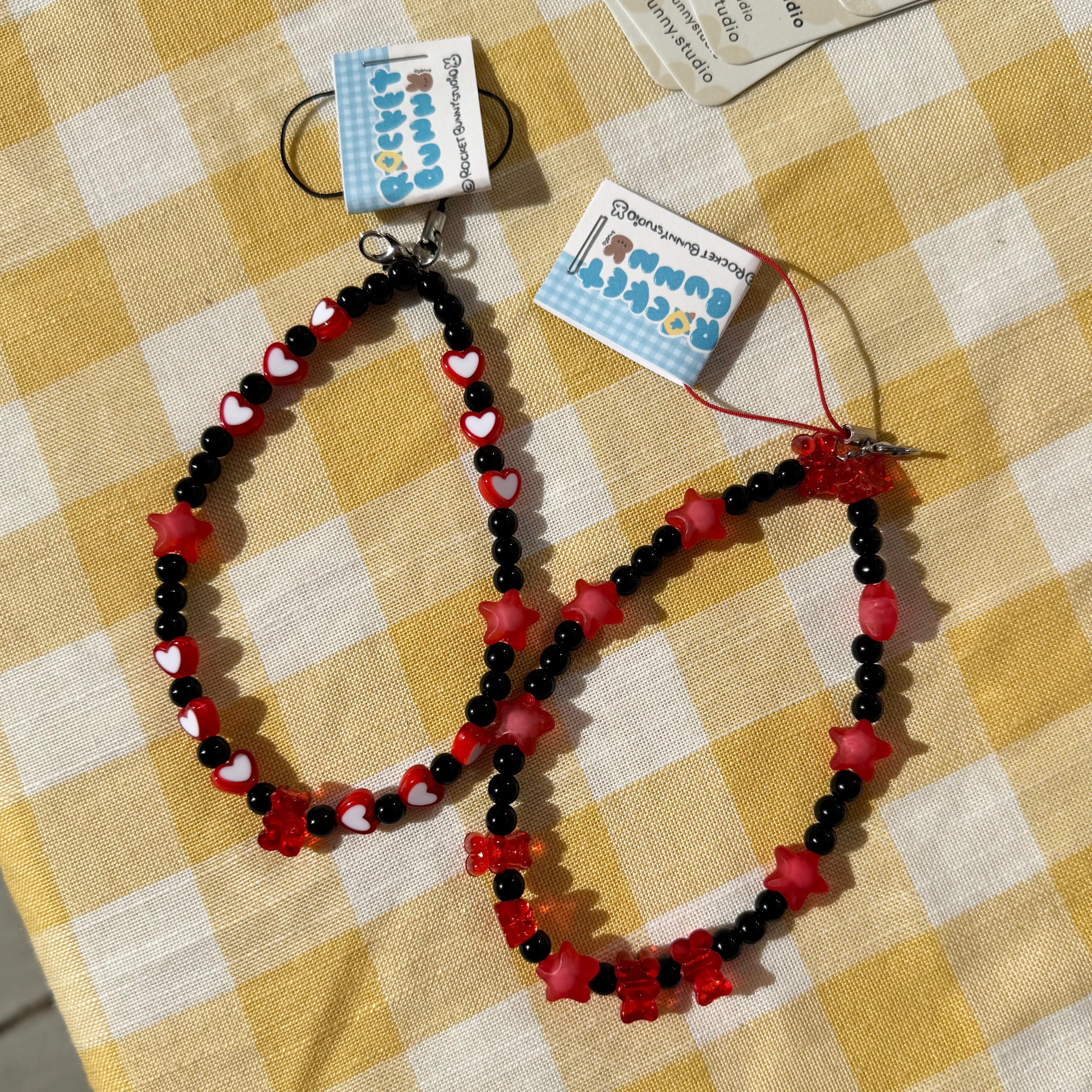 Nilla’s Sparkly Wriststraps