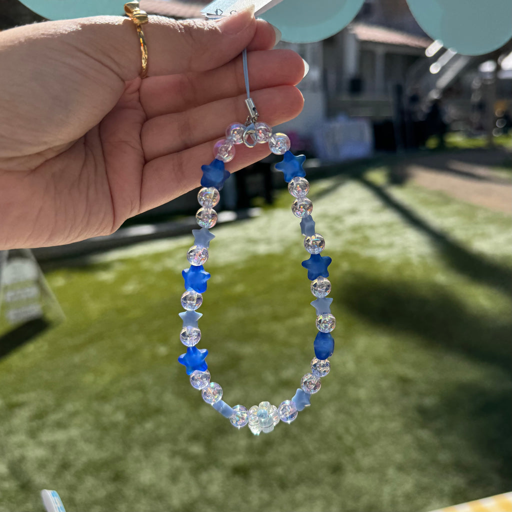 Nilla’s Sparkly Wriststraps