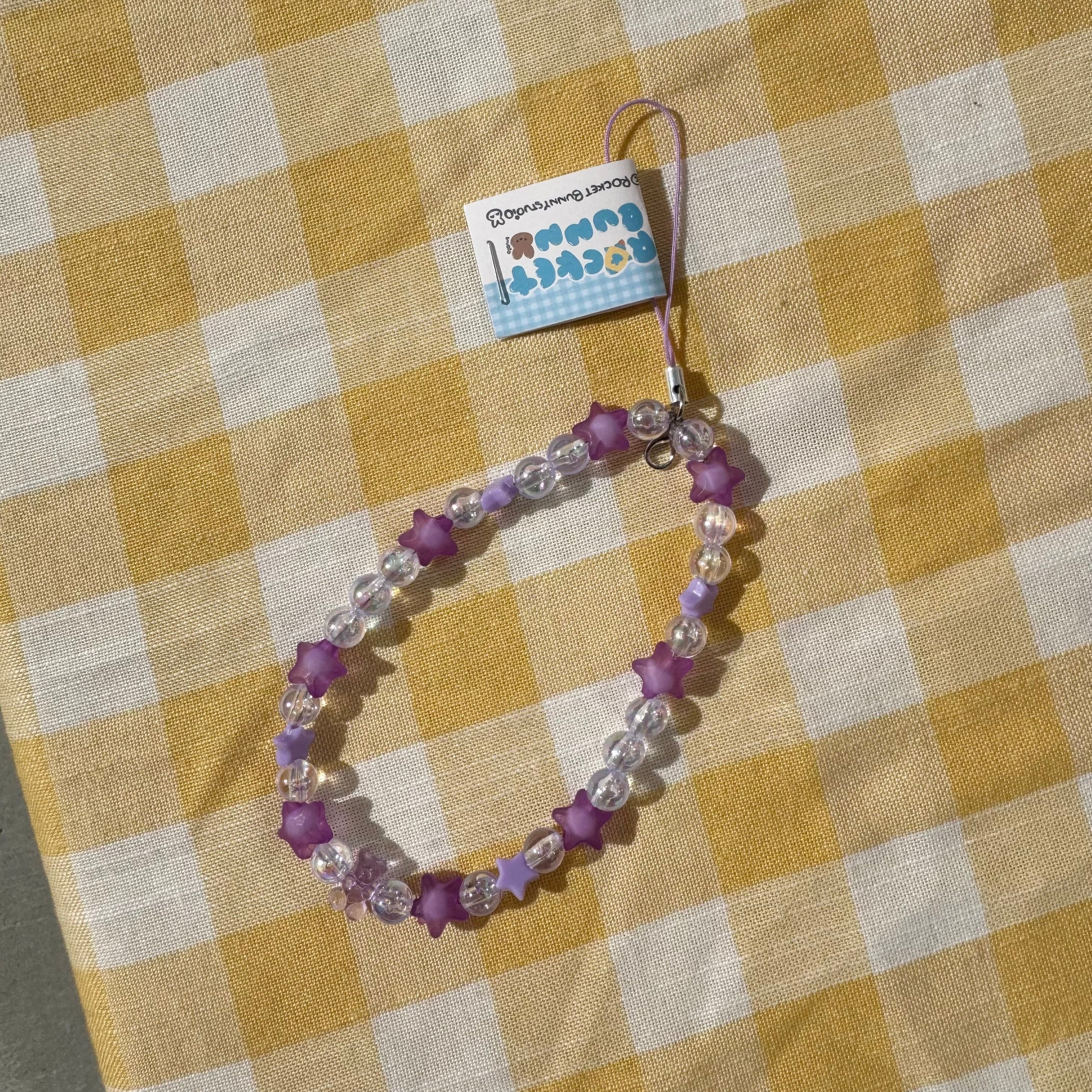 Nilla’s Sparkly Wriststraps