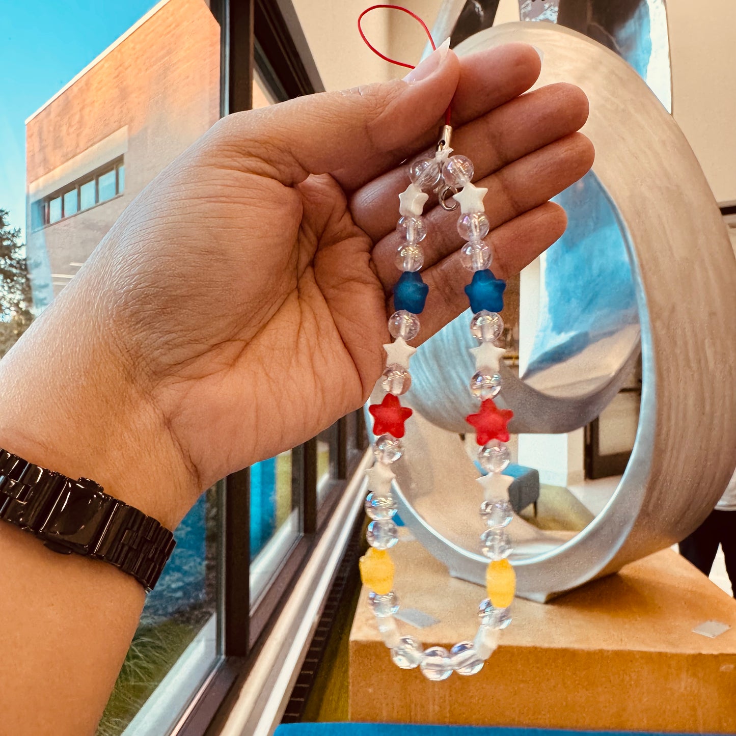 Nilla’s Sparkly Wriststraps