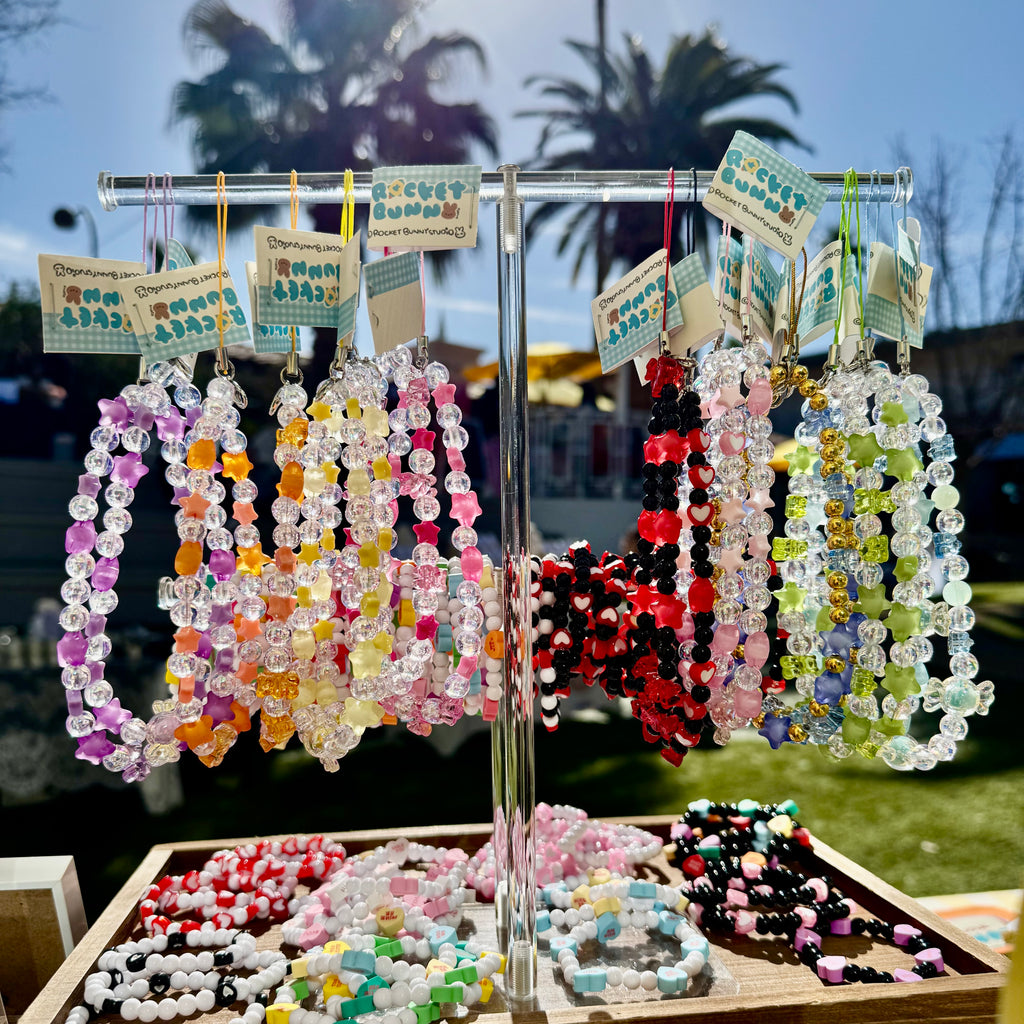 Nilla’s Sparkly Wriststraps